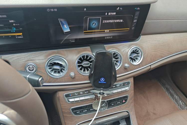 Used Mercedes-Benz E-Class 2019 Restyled E 300 L Luxury Edition Audio And AC Panel