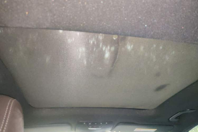 Used Mercedes-Benz GLC 2018 Facelift GLC 200 4MATIC Headliner