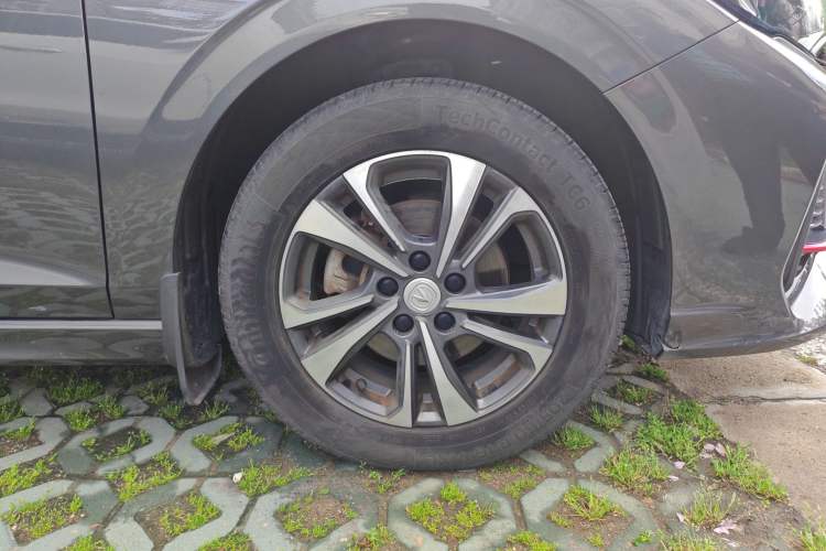 Used CHANGAN Eado 2022 PLUS Blue Whale NE 1.4T GDI DCT Prestige Edition Right Front Wheel Hub
