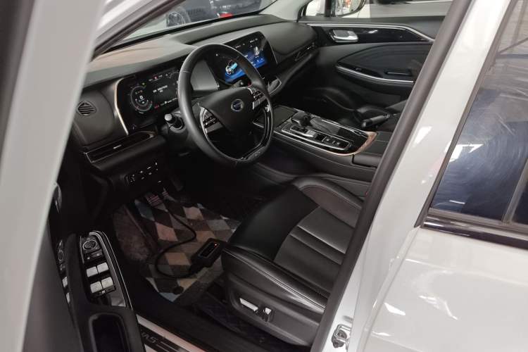 Used GAC Group Toyota iA5 2021 Deluxe Edition Driver Seat