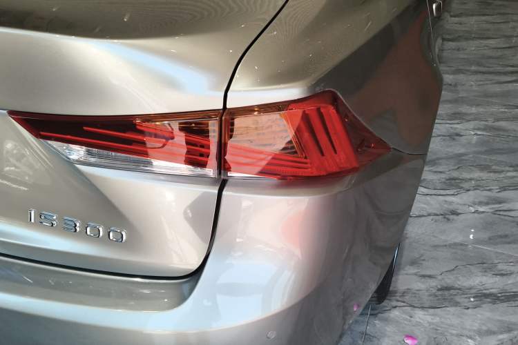 Used Lexus IS 2017 300 FENGSHANG Edition