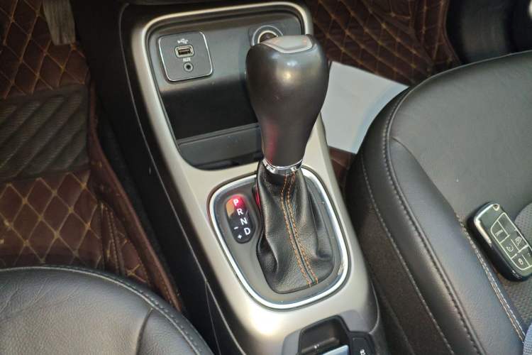 Used Jeep Compass 2017 200T Automatic Family Edition
