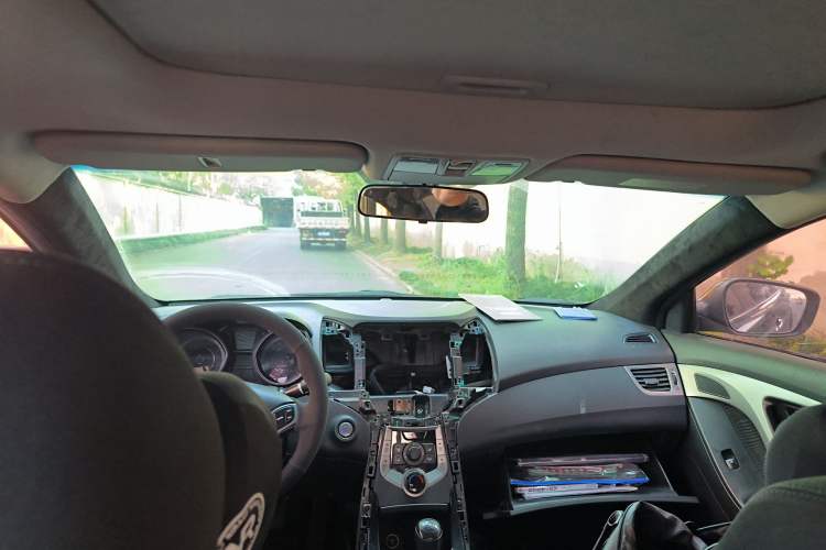 Used Hyundai Elantra (5th Generation / Langdong) 2012 1.6L Manual Leading Model
