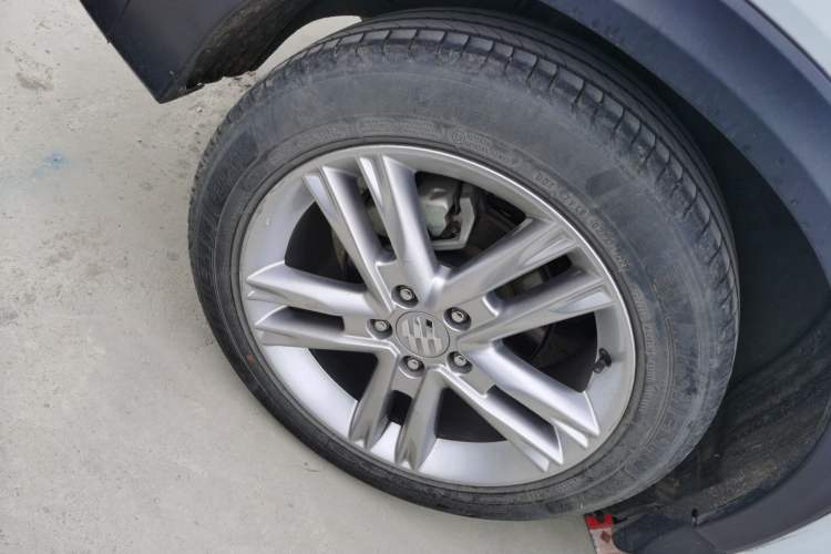 Used Everus VE-1 2022 TA Leading Edition
