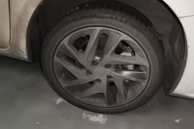 Used BYD Qin New Energy 2019 High-Range Luxury Model
