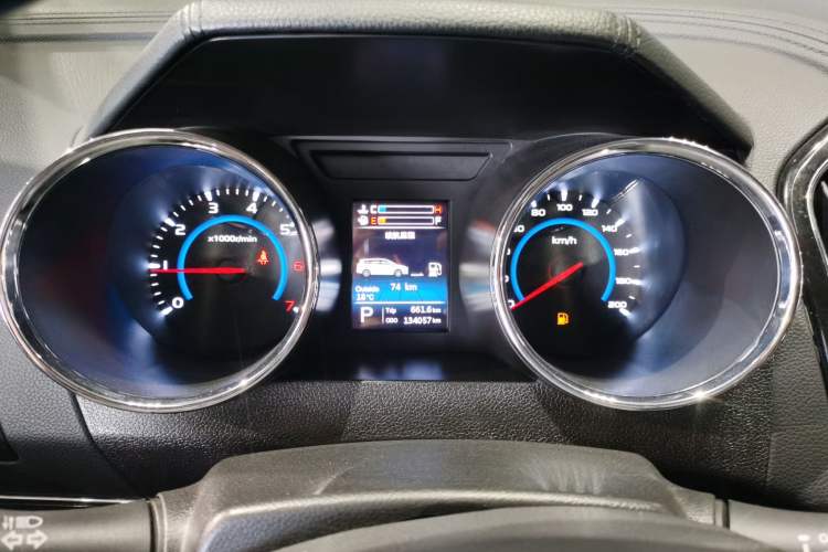 Used Lifan Auto Xuanlang 2017 2.0L CVT Comfort Edition Instrument Cluster