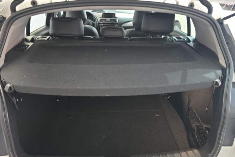 Used BMW 1 Series 2016 118i Leading Model Trunk