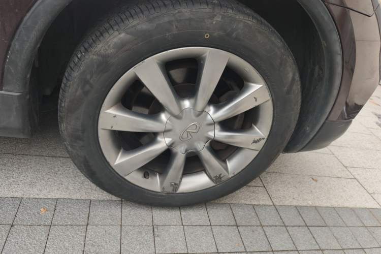 Used Infiniti QX50 2015 2.5L Enjoyment Edition Right Front Wheel Hub