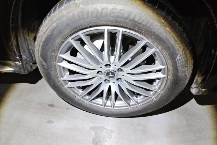 Used Mercedes-Benz GLC 2025 Refreshed GLC 300 L 4MATIC Dynamic Version 5 Seats
