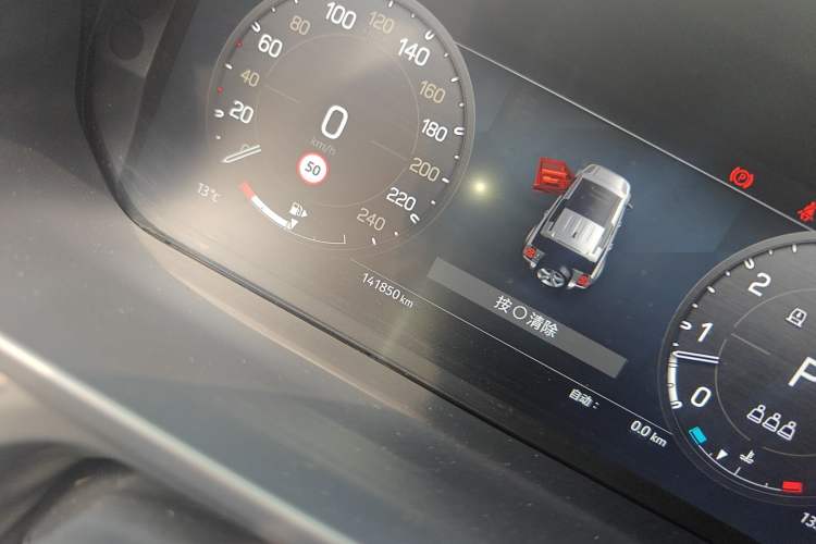 Used Land Rover Defender 2023 Facelift 110 3.0T P400 Dark Edition
