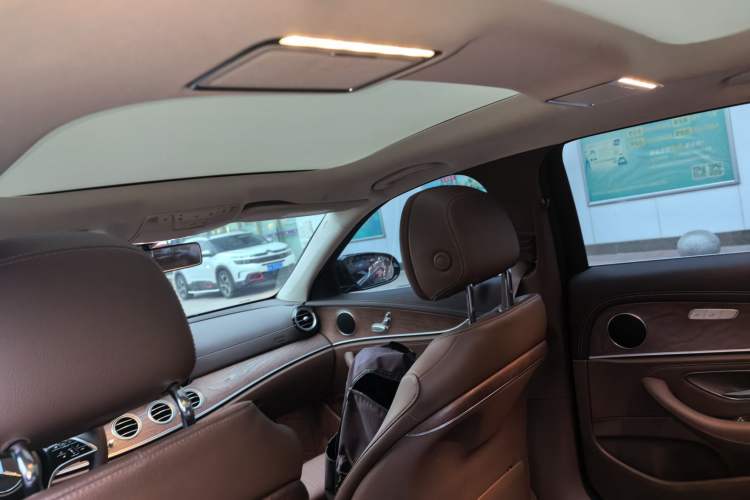 Used Mercedes-Benz E-Class 2023 E 260 L Headliner