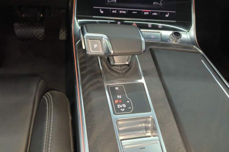 Used Audi A6L 2023 Revised 45 TFSI quattro Prestige Elegant Edition
