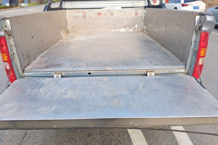 Used Foton Tunland 2020 2.0T Tigon 5 Diesel Two-Wheel-Drive Luxury Version Long Wheelbase Flatbed – 4F20TC