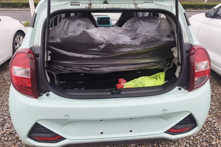 Used JMEV Xiao Qilin 2026 Model PLUS Comfort Version Trunk