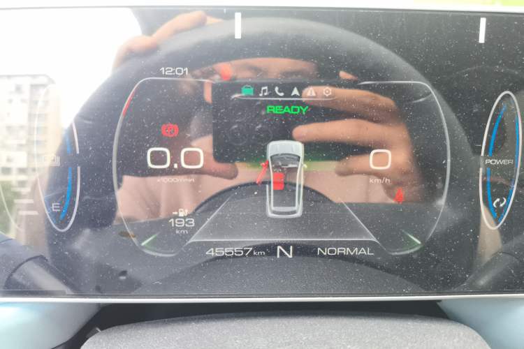 Used ORA Black Cat 2022 351 km Range Comfort Version Lithium Iron Phosphate
