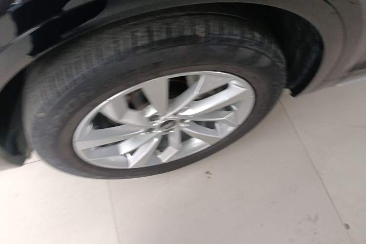 Used Audi Q5L 2022 40T Luxury Dynamic Model Exterior 4