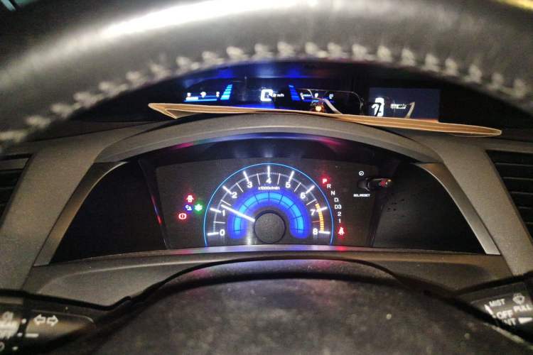 Used Honda Civic 2013 10th Anniversary 1.8L Automatic Luxury Edition
