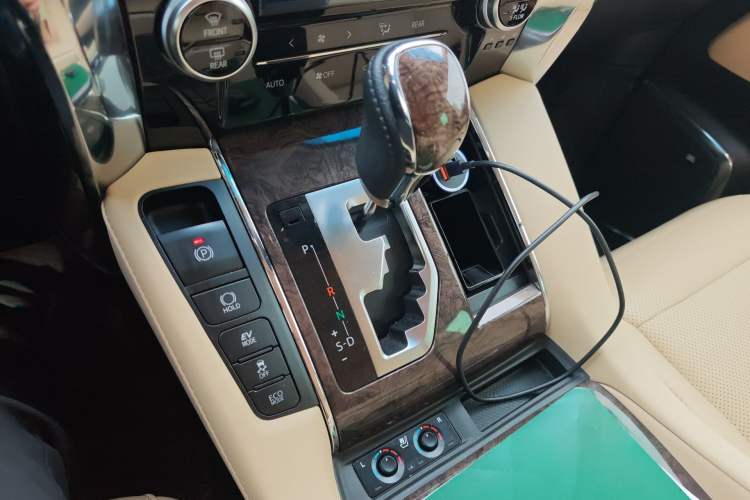 Used Toyota Alphard 2019 Dual-Engine 2.5L Prestige Edition Gear Lever