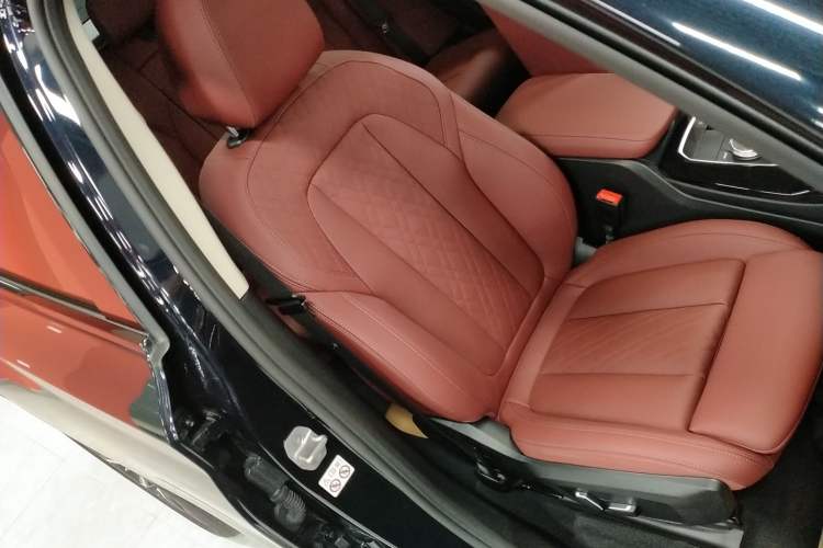 Used BMW X3 2023 Restyled xDrive30i Leading Edition M Night Sky Package Right Front Seat