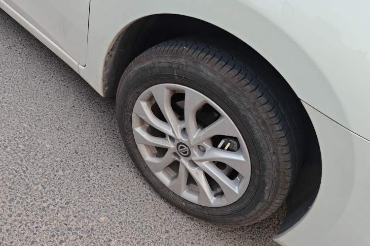 Used Nissan Sylphy 2024 Revised Version Classic 1.6XL CVT Luxury Edition Right Front Wheel Hub