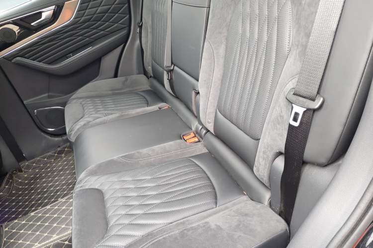 Used Hongqi HS5 2022 Revised Version 2.0T Smart Connect Flagship Edition