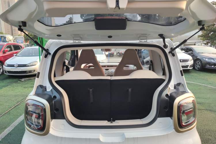 Used Bestune Pony 2026 222km Colorful Horse
