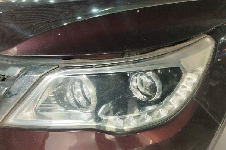 Used Baojun 560 2015 1.8L manual Comfort trim level