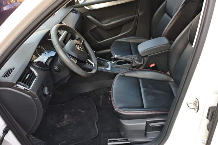 Used Skoda Octavia 2019 1.5L Automatic SmartDrive Comfort Edition China VI Standard Left Front Seat