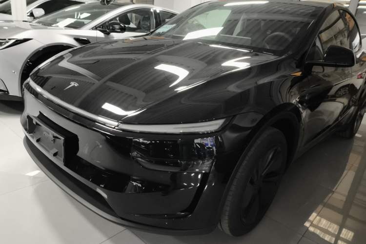 Used Tesla Model Y 2026 Rear-Drive Model
