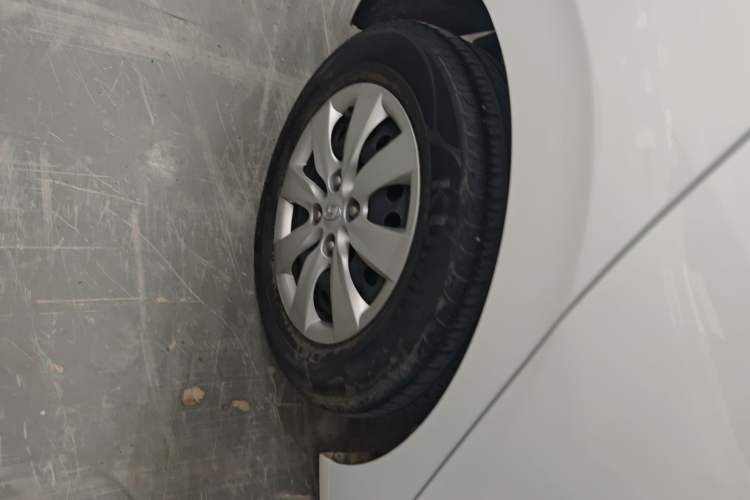 Used Hyundai Verna (older generation) 2017 1.4L Manual Refreshed Version China V Standard Right Rear Wheel Hub