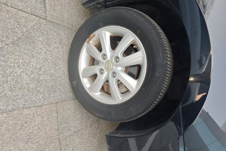 Used Nissan Sylphy 2016 Classic 1.6XE Manual Leading Edition Right Front Wheel Hub