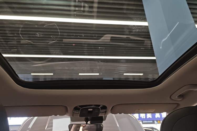 Used Hyundai ix35 2023 Musso 2.0L Deluxe Edition DLX
