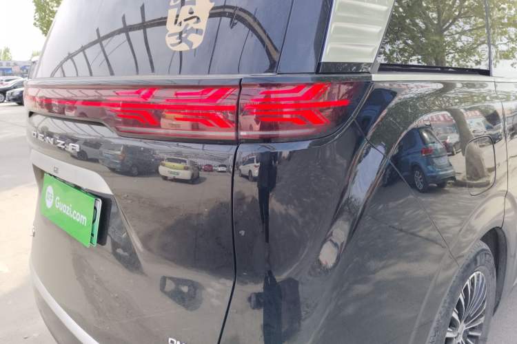 Used Denza D9 2022 DM-i 1040 Prestige Model Right Rear Taillight