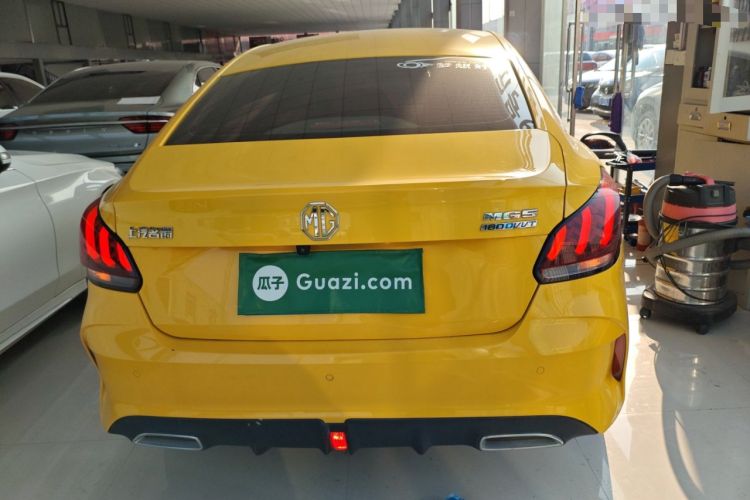 Used MG 5 2022 180 DVVT CVT Youth Luxury Edition Exterior 4