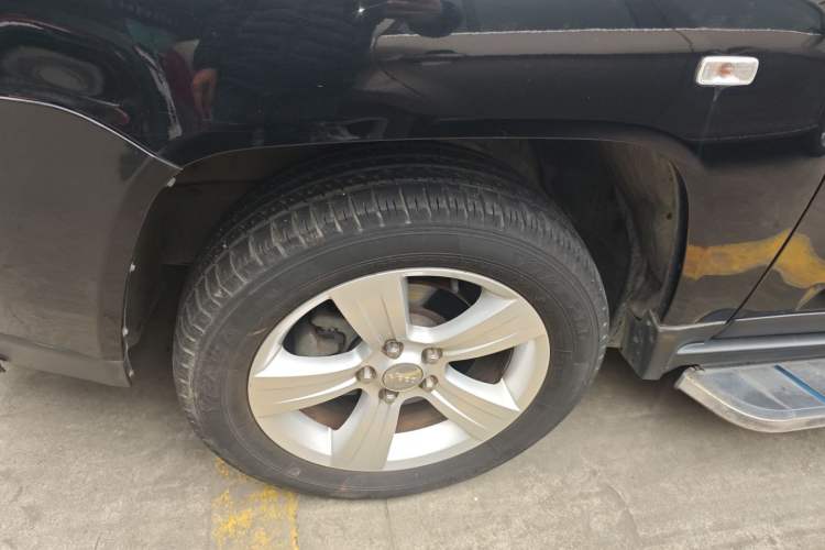 Used Jeep Compass (Import) 2014 2.4L four-wheel drive sport version