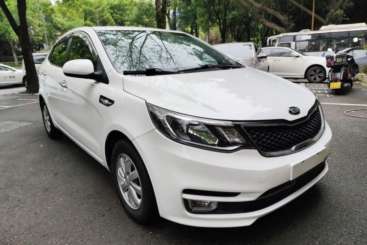 Used Kia K2 2015 Sedan 1.4L MT GLS