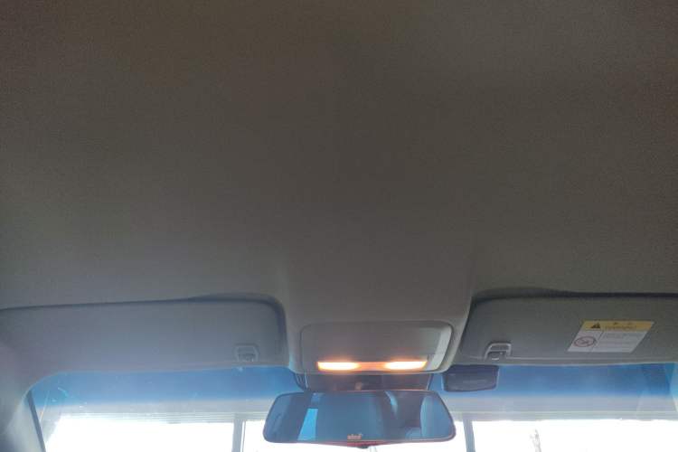 Used Chevrolet Cruze 2015 1.5L Classic SL MT Headliner