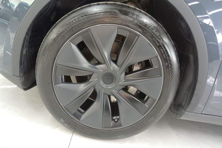 Used Tesla Model Y 2024 Rear-Wheel-Drive Version