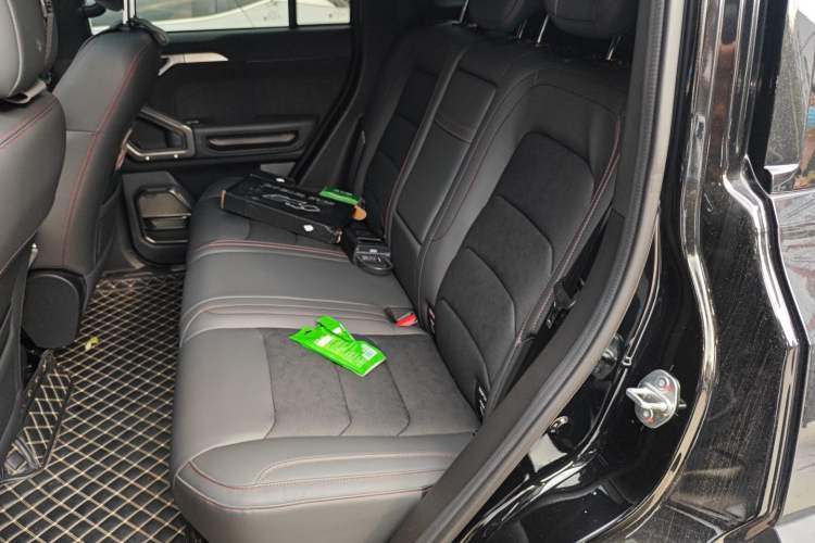 Used JETOUR Traveler 2023 2.0T All-Wheel Drive CrossPRO+