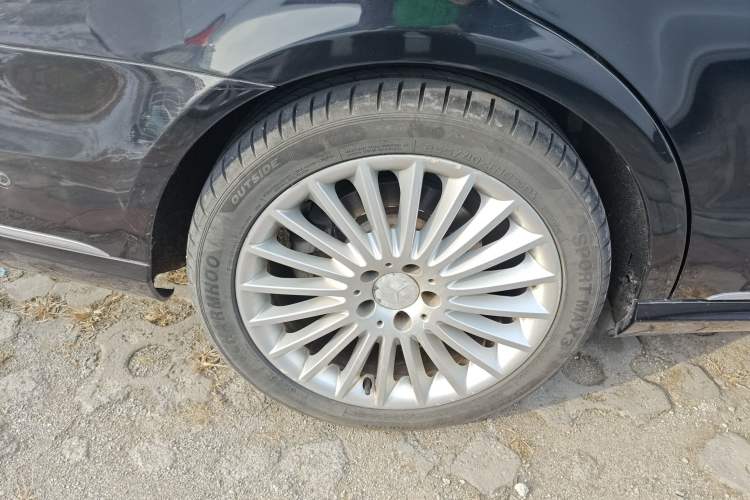 Used Mercedes-Benz E-Class 2014 E 300 L