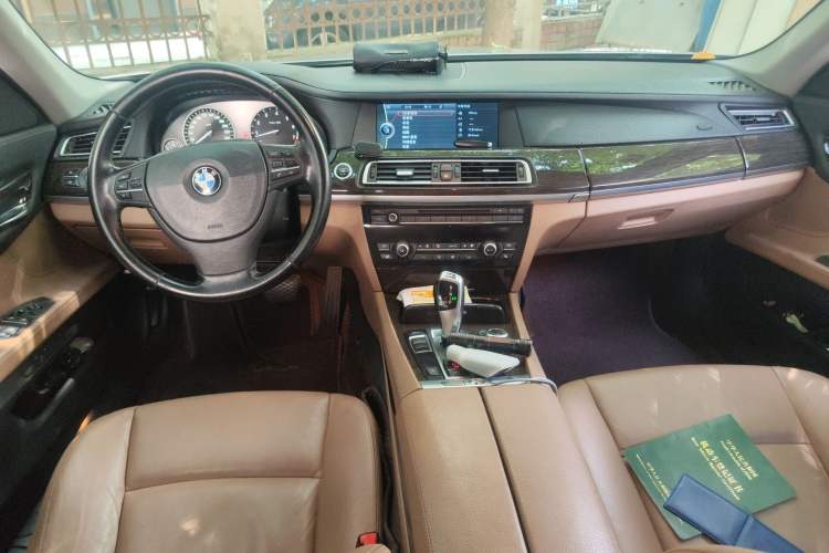 Used BMW 7 Series 2011 730Li Elegant Model
