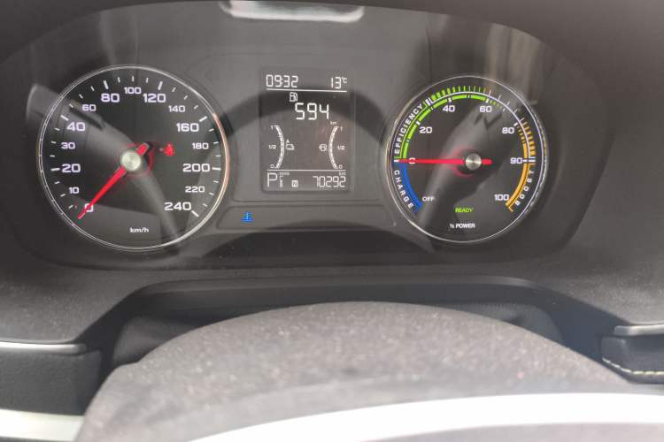 Used Roewe RX5 New Energy 2019 eRX5 50T 4G Connected Excellence Edition Odometer Close Up