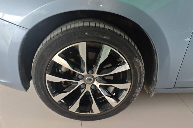 Used Volvo S60 2018 S60L T3 Smart Progress Edition
