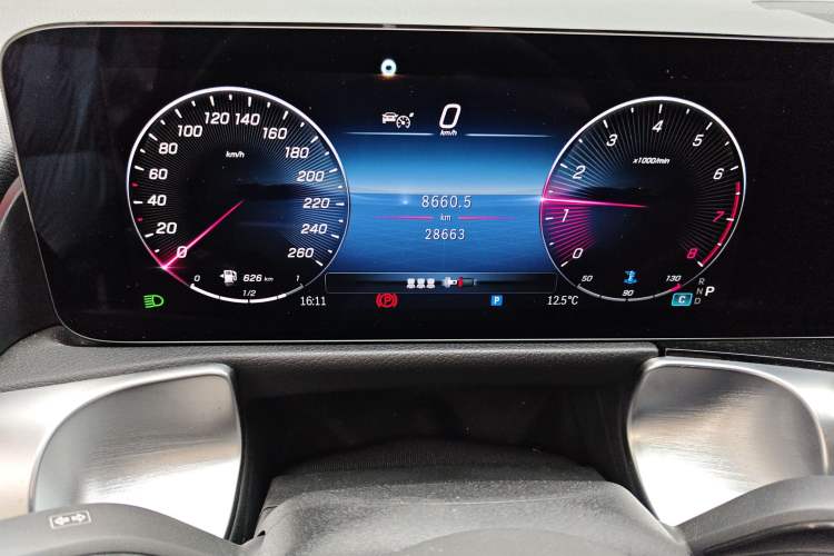 Used Mercedes-Benz GLB 2023 Refreshed GLB 200 Dynamic Edition
