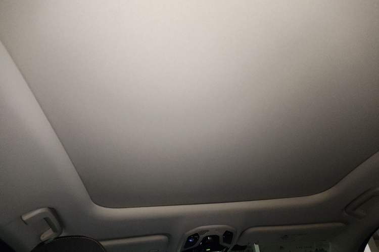 Used Lynk & Co 06 EM-P 2022 PHEV Shero Pink Special Edition
