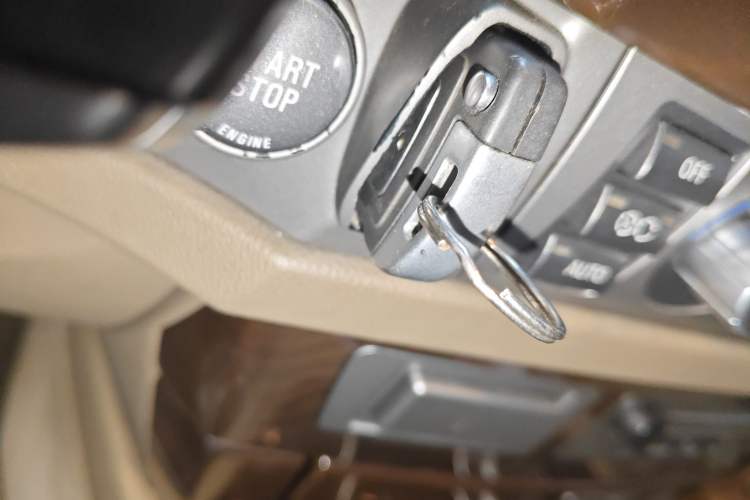 Used BMW 7 Series 2008 730Li Classic Edition Vehicle Key