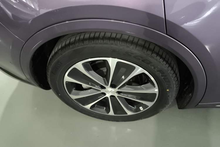 Used Hima Luxeed R7 2025 Range-Extended Version 251 km Max
