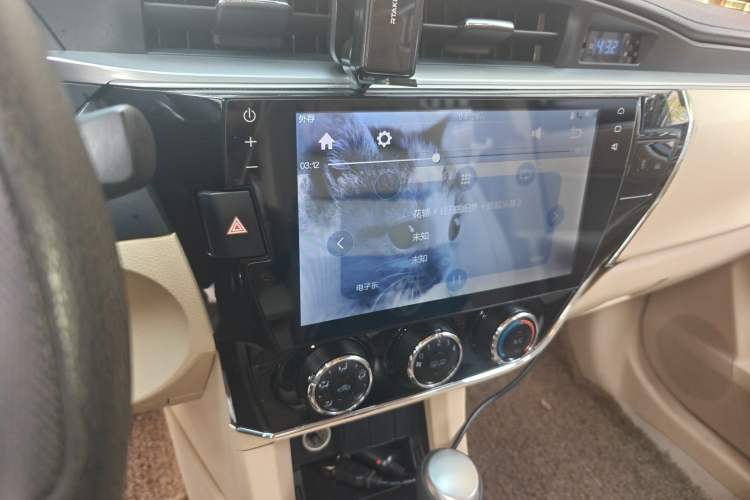 Used Toyota Corolla 2014 1.6L CVT GL Audio And AC Panel