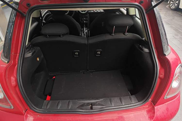 Used MINI 2011 1.6L COOPER Fun
