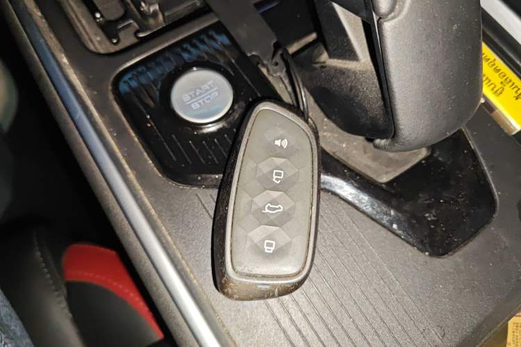 Used Haval X DOG 2022 1.5T DCT Two-Wheel Drive Trendy Edition Vehicle Key